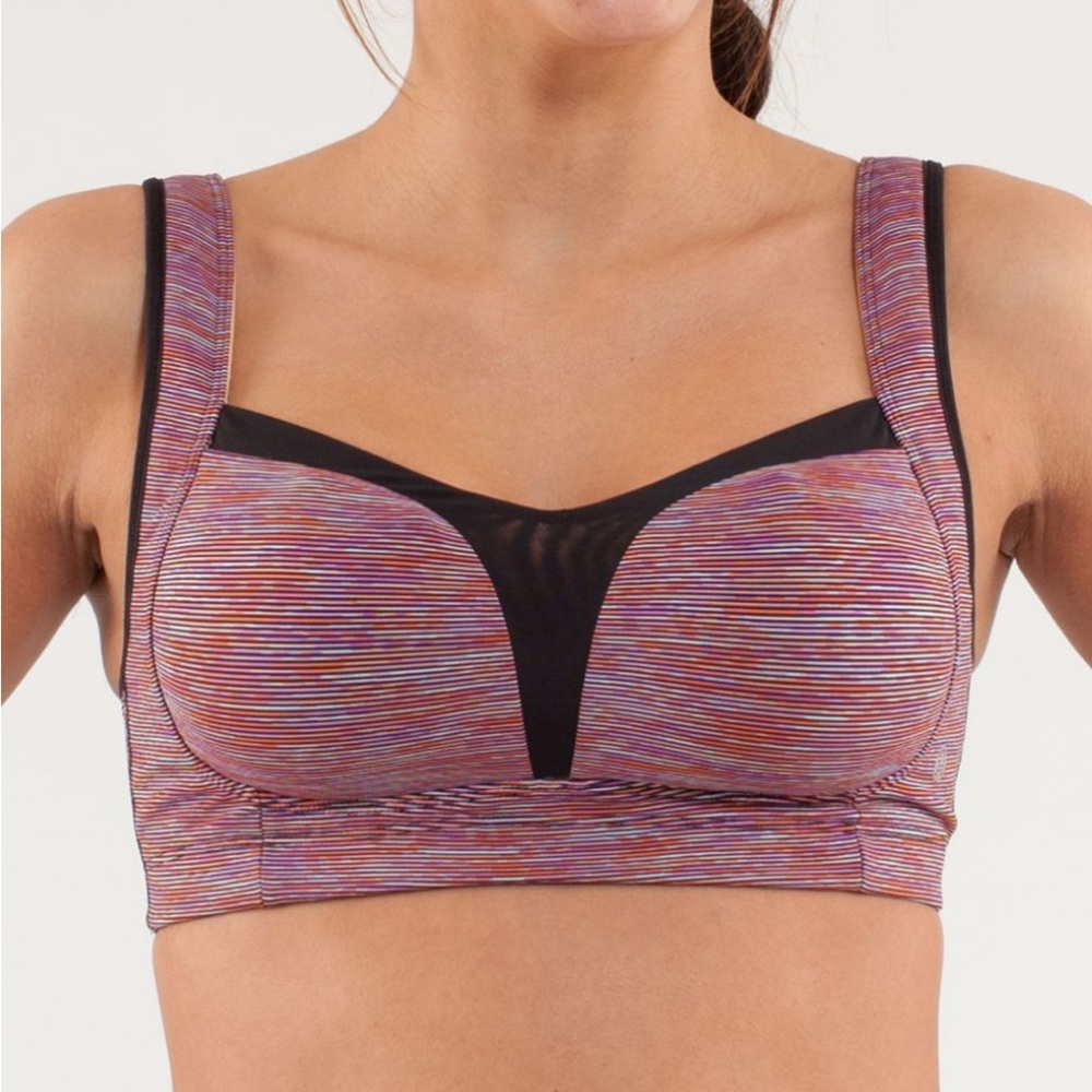 Lululemon Ta Ta Tamer II Sports Bra 32C Wee Are From Space Black